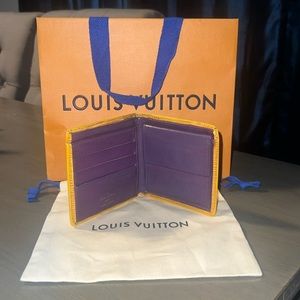 Louis Vuitton 1994 Vintage Epi Wallet with LV dust bag and LV bag